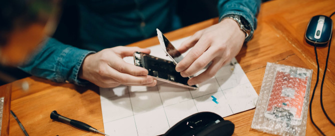 Phone Screen repair near me by OHDR