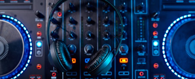 your Beats headphones with expert care from One Hour Device Repair.