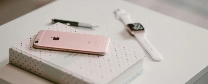 Got a cracked Apple Watch in Issaquah? No worries! One Hour Device Repair has got your back!